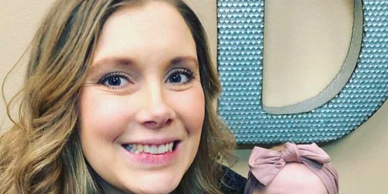 Anna Duggar shiny happy people duggar family secrets smiling close up