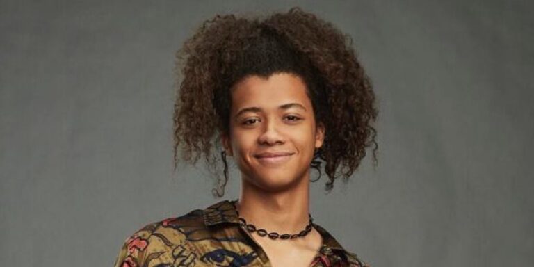 Claim to Fame - Travis promotional photo