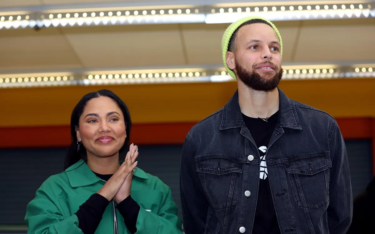 À quel point la star de la NBA Stephen Curry est-elle plus grande que sa femme Ayesha Curry ?