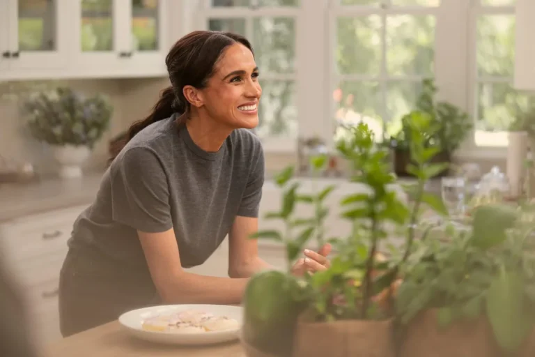 Les critiques de la saison 2 de Love, Meghan '' peuvent ne pas être aussi sévères grâce au déménagement de Netflix