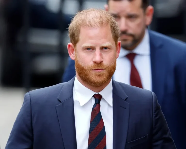 2 des vieux copains du prince Harry ne retiennent pas leurs sentiments sur l'interview de la bombe du duc