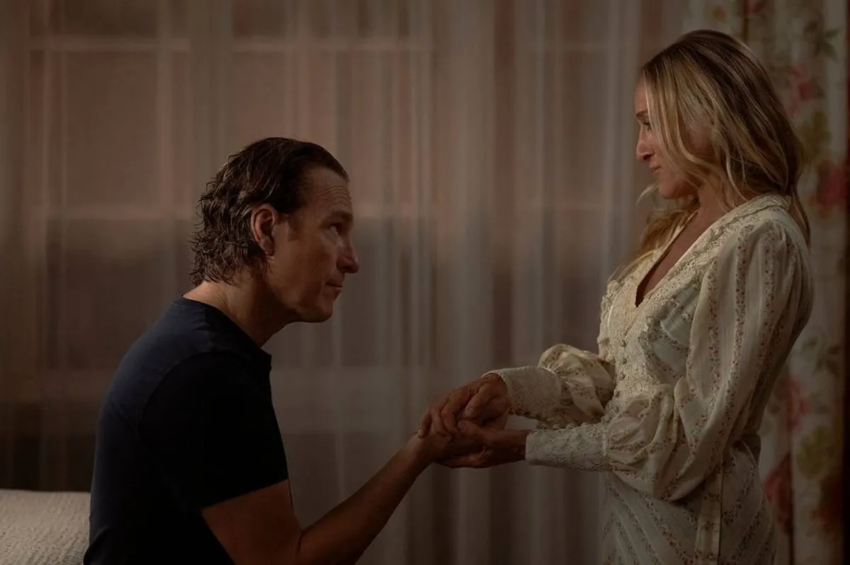 Aidan Shaw et Carrie Bradshaw dans la saison 3 de 'et juste comme ça ...' 