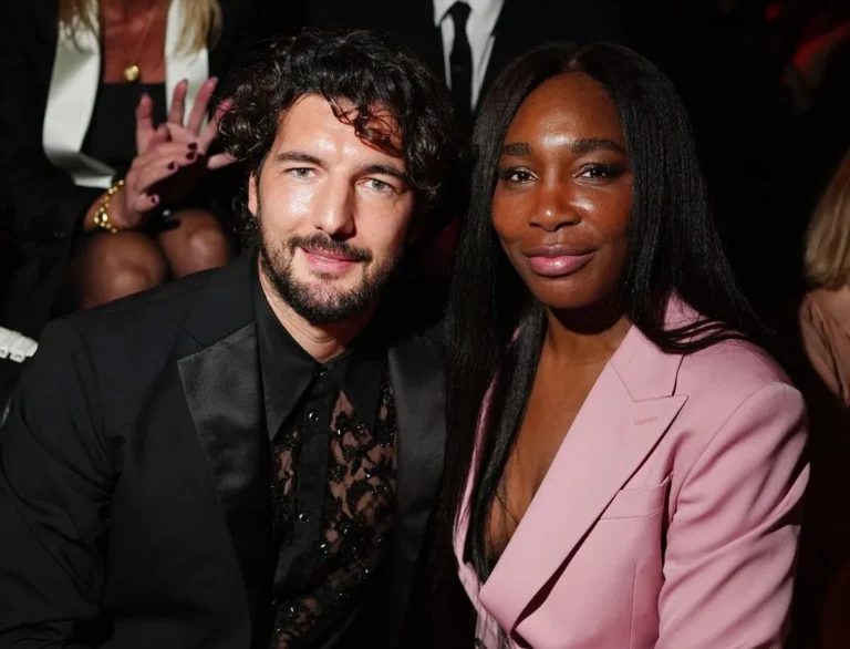À quel point Vénus Williams est-il plus âgé que son fiancé Andrea Preti et qui a une valeur nette plus élevée?