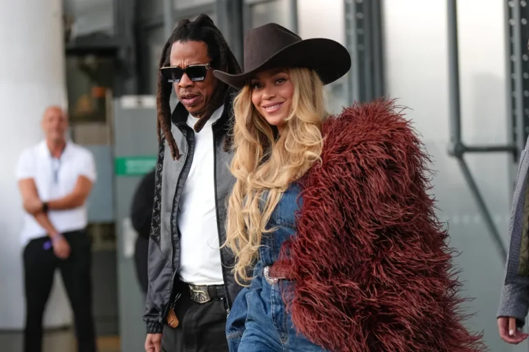 Beyoncé et Jay-Z Tour 58 acres de terrain en Angleterre - sortent-ils des États-Unis?