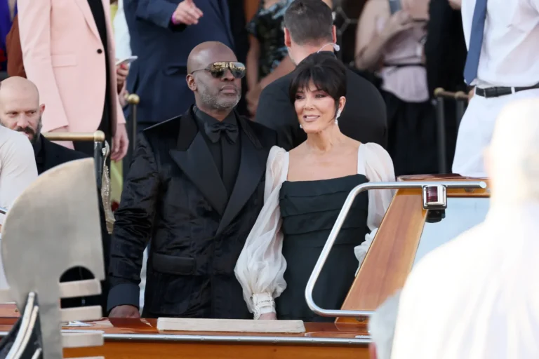 Corey Gamble a l'impression qu'il ne peut pas «gagner» avec Kris Jenner sur ses demandes de mariage, dit Source