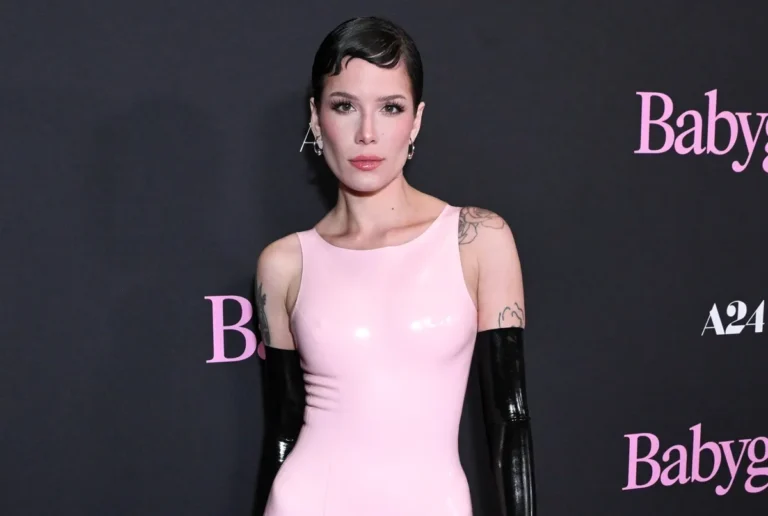 Halsey a ombré la maman de Matt Healy tout en 2016