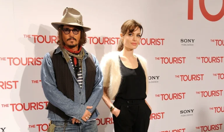 Johnny Depp et Angelina Jolie auraient datant: elle a une fois admis avoir écrasé sa co-star