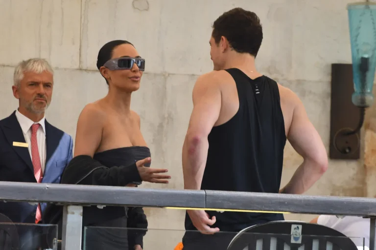Katy Perry prouve qu'il n'y a pas de bœuf avec Kim Kardashian après les rumeurs de romance Orlando Bloom