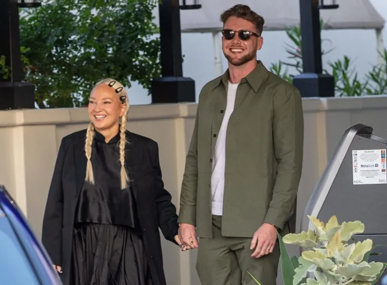 L'expert insiste sur le fait que la star de la SIA et la star de la télé-réalité Harry Jowsey sont plus que des amis