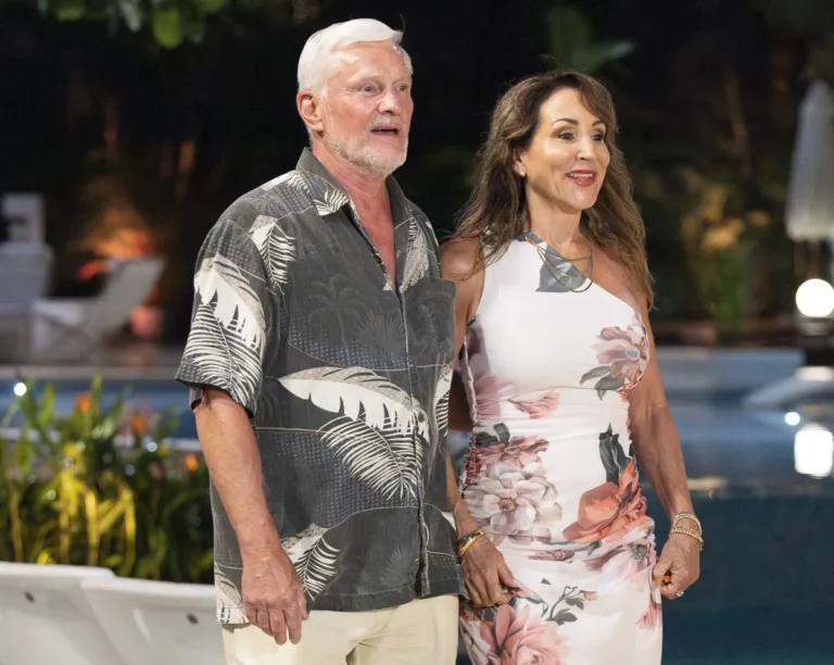 Kim Buike et Faith Martin nous rappelle pourquoi nous aimons le concurrent d'or dans Sweet 'Bachelor in Paradise' Clip