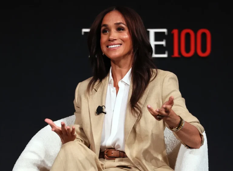 Qu'est-il arrivé à l'autre projet en ligne de Meghan Markle qu'elle a lancé juste avant sa ligne comme jamais?