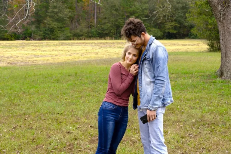 `` Bienvenue à Plathville '': Veronica prédit que le mariage de Lydia et Zac ne durera pas: `` divorcé bientôt ''