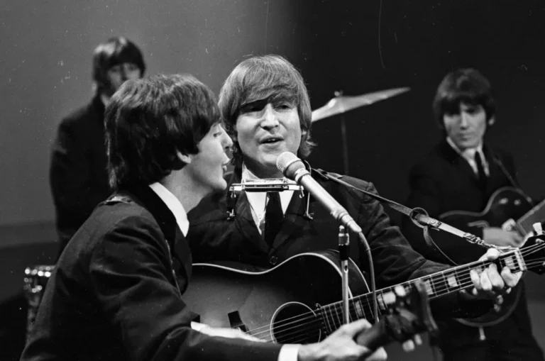 John Lennon et Paul McCartney ont insisté pour jouer une chanson de Beatles impopulaire à chaque concert