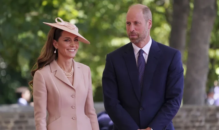 Oubliez Kensington et Buckingham Palace! Dans le nouveau manoir de 21 millions de dollars du prince William et Kate