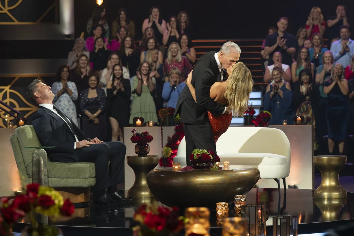 Comprenait Le public du studio pour la finale de la saison de