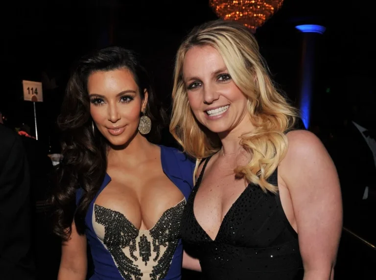 Depuis combien de temps Britney Spears connaît-elle Kim Kardashian et Khloe Kardashian ? À l’intérieur de leurs retrouvailles chaleureuses