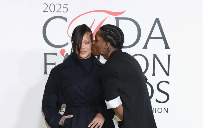 A$AP Rocky révèle que sa mère voulait qu'il se lie avec Rihanna bien avant qu'ils ne se mettent ensemble