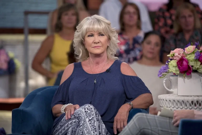 La fille de Mary Jo Buttafuoco est « impressionnée » par sa mère lors de la première d'un nouveau film à vie sur sa vie