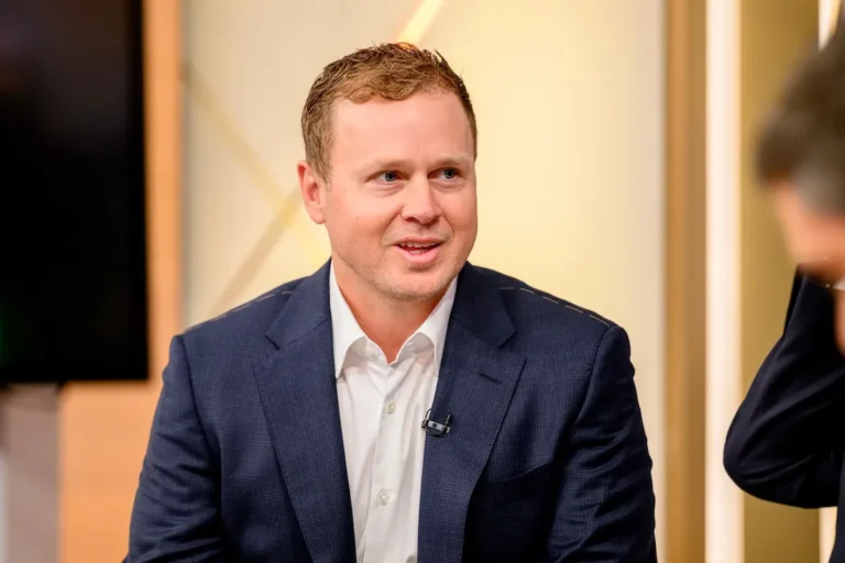 La star de « The Hills », Spencer Pratt, partage la triste raison pour laquelle il n'y a pas d'images dans son nouveau livre : « Burned to the Ground »