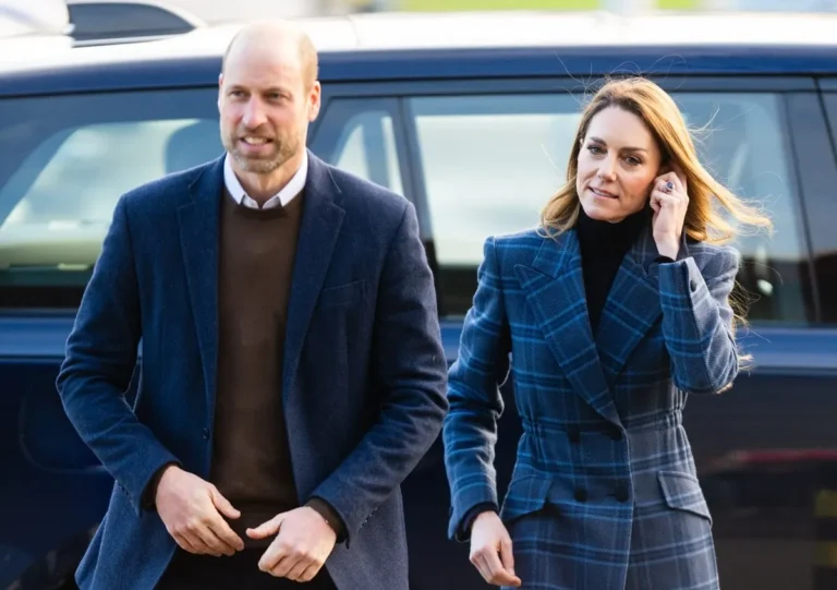 Le prince William et Kate ont chahuté à propos d'Andrew Mountbatten-Windsor lors de leur comparution