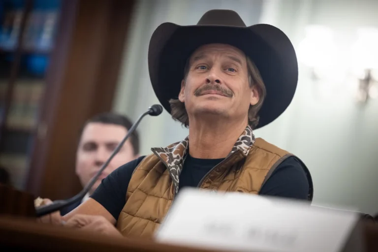Combien vaut Kid Rock en 2026 ? Dans sa carrière musicale et ses millions