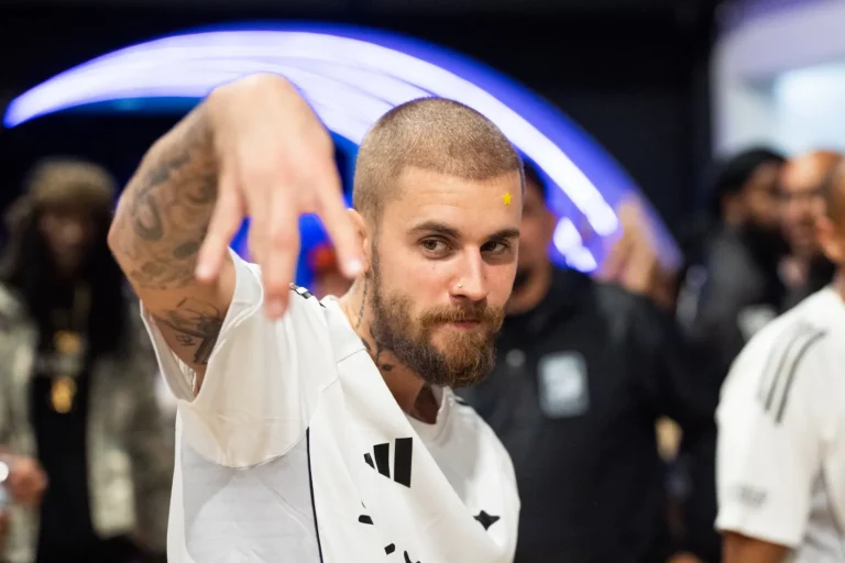 Justin Bieber « ressentira l'amour » aux Grammys, selon les prédictions de Celebrity Psychic (Exclusif)