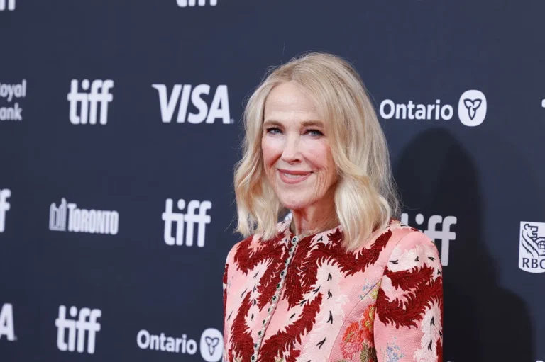 La cause compliquée du décès de Catherine O'Hara révélée