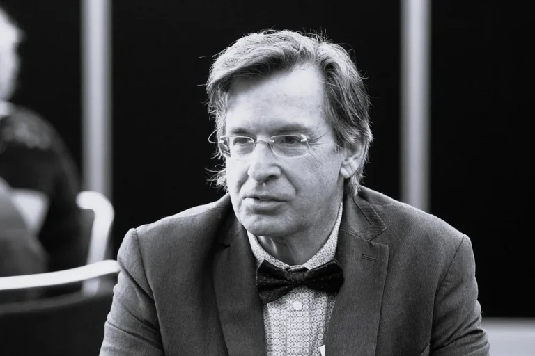 Le frère de Robert Carradine parle de santé mentale à la suite de la mort de l'acteur