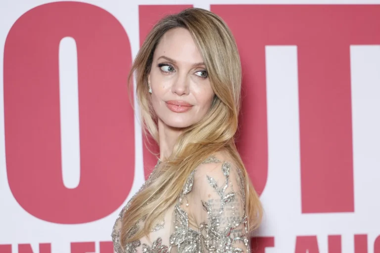 Le possible départ d'Angelina Jolie aux États-Unis : calendrier et détails