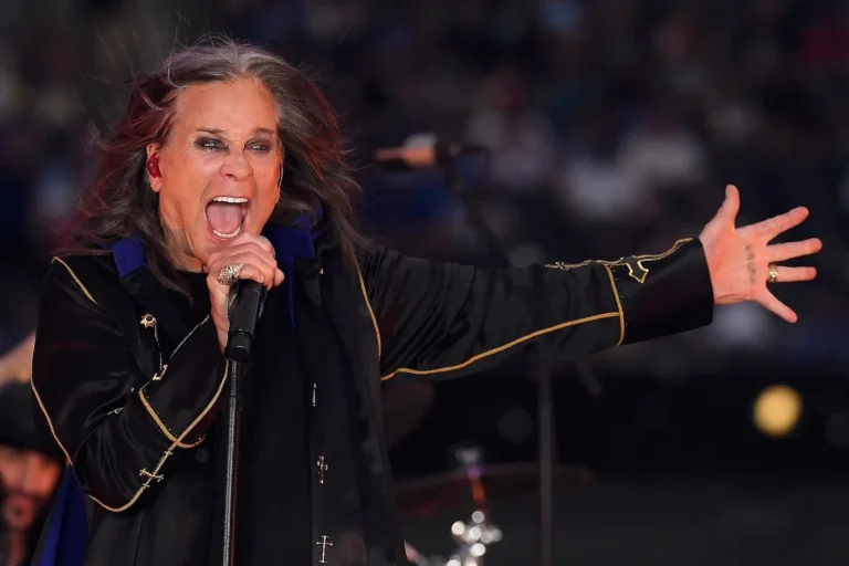 L'hologramme d'Ozzy Osbourne déclenche le débat des fans avant la renaissance de l'Ozzfest