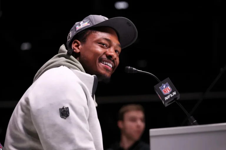 Stefon Diggs a été échangé 3 fois : il a répondu aux rumeurs selon lesquelles ses anciennes équipes voulaient « se débarrasser » de lui