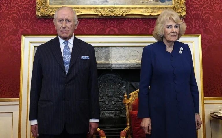 Un ancien employé royal révèle pourquoi le roi Charles et la reine Camilla vivent dans des maisons séparées