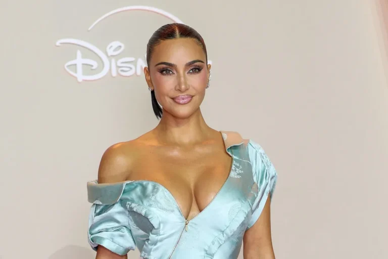 Kim Kardashian reçoit un hommage spécial du sénateur Cory Booker