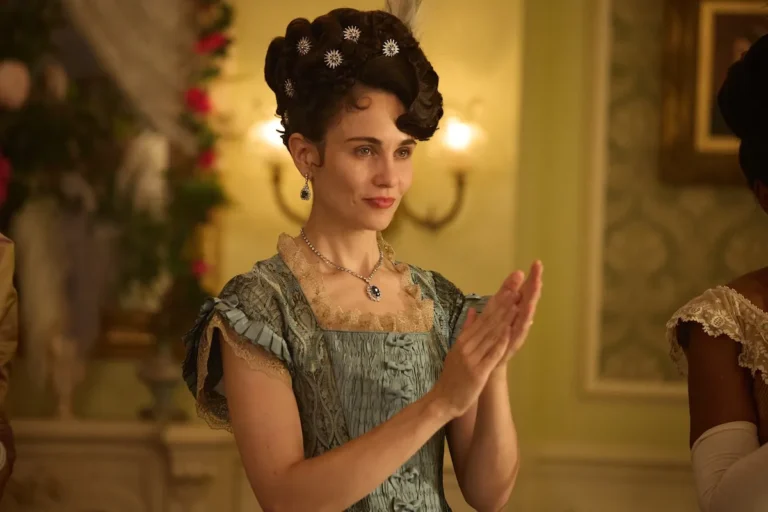 La star de « The Forsytes », Tuppence Middleton, explique comment le nouveau drame de la période PBS reflète le monde moderne (exclusif)