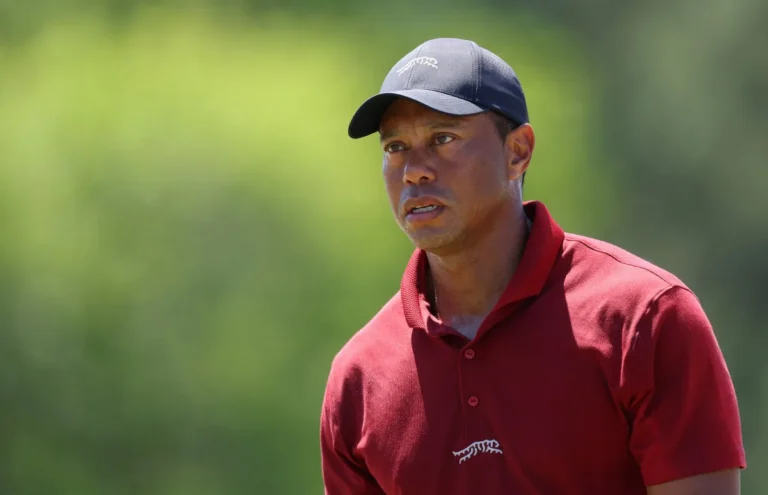 Le refus de Tiger Woods de passer un test d'urine pourrait compliquer son affaire de conduite en état d'ébriété