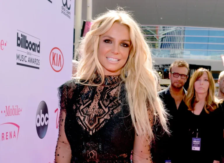 Les ex de Britney Spears se mobilisent avec leur soutien après leur arrestation pour conduite en état d'ébriété