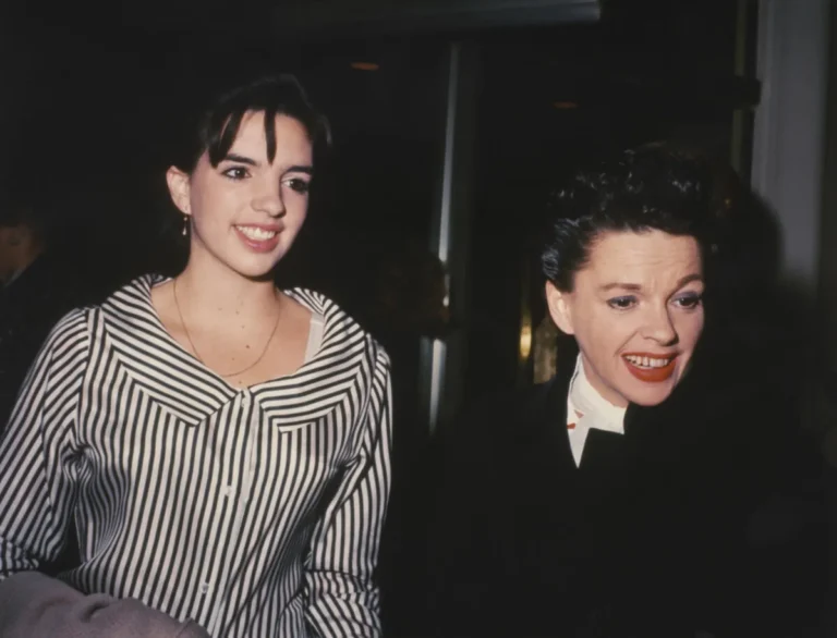 Liza Minnelli a déclaré que son « dernier cadeau » de Judy Garland était quelque chose à laquelle elle « ne pouvait pas échapper »