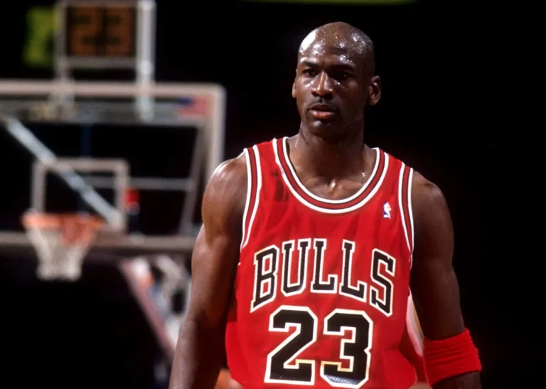Michael Jordan dit qu'il a "presque été tué" lors d'un événement de signature d'autographes