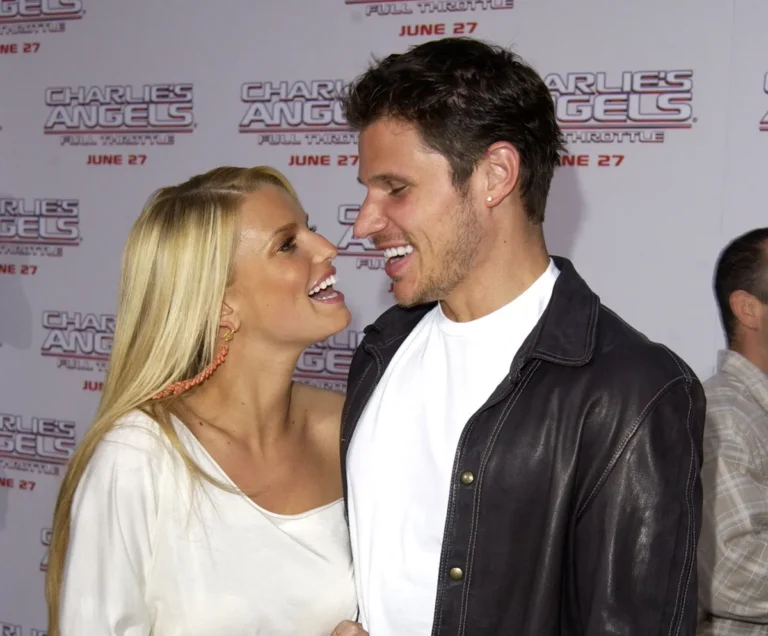Jessica Simpson et Nick Lachey ont une rencontre délicate en plein vol