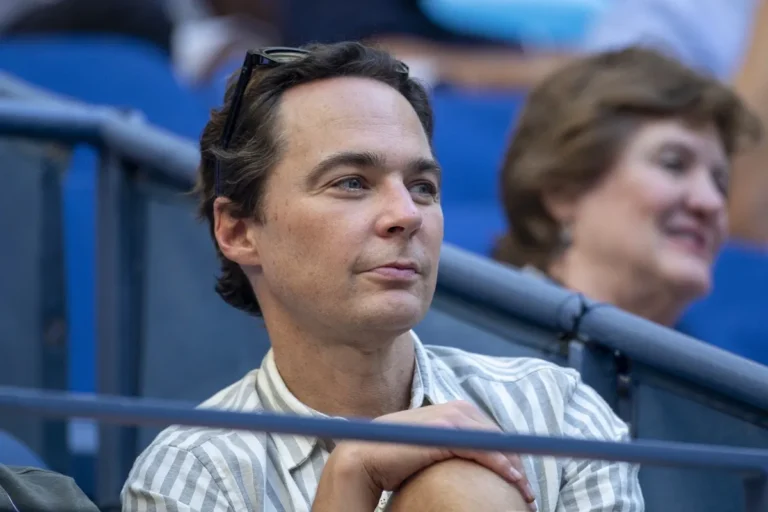 Jim Parsons explique pourquoi un redémarrage de « la théorie du Big Bang » est peu probable