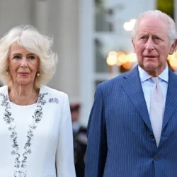 Le choix de mode de la reine Camilla fait écho à la visite de la reine Elizabeth II aux États-Unis en 1957 alors que le roi Charles tente de convaincre Donald Trump
