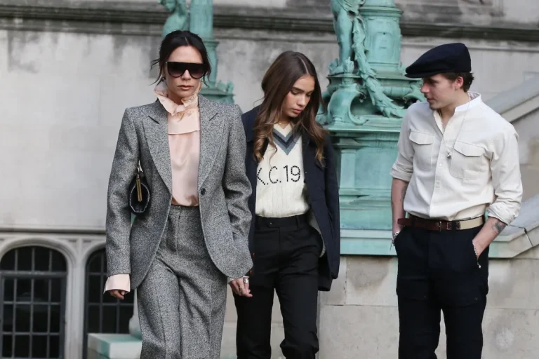 L'ex de Brooklyn Beckham dit que ses parents célèbres lui ont causé "de l'anxiété" : "Beaucoup de signes avant-coureurs"