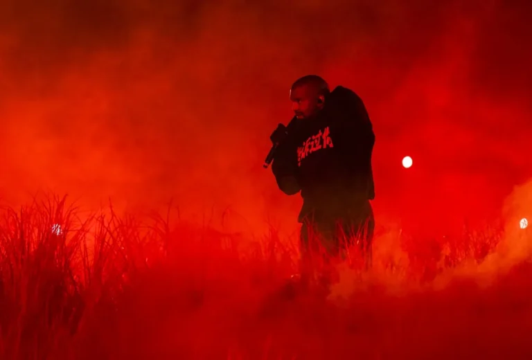 Pepsi retire son parrainage du festival de musique après que Kanye West ait accepté de faire la une