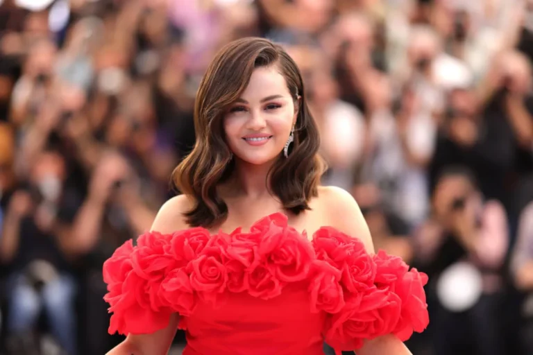 Selena Gomez a révélé ce que son diagnostic bipolaire a révélé sur ses schémas émotionnels de toute une vie