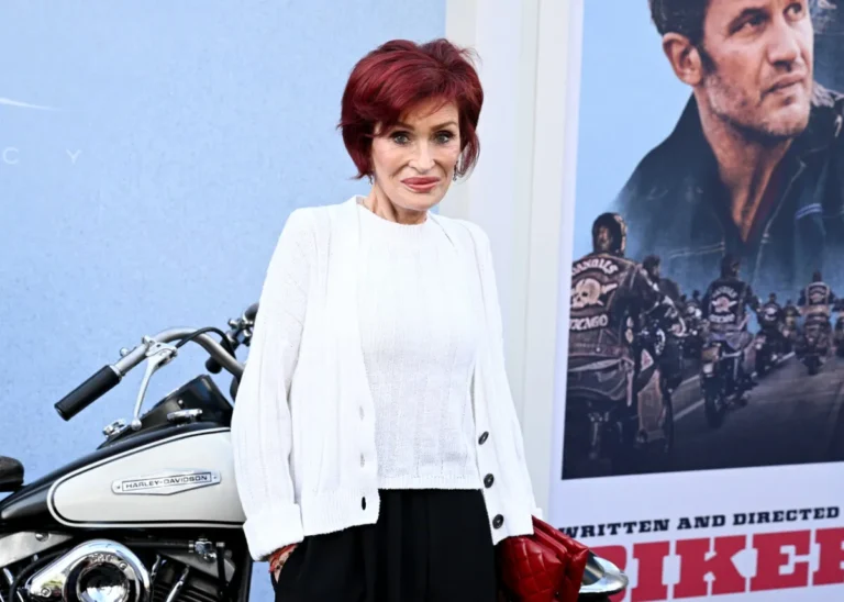 Sharon Osbourne dit qu'elle participera à une marche d'extrême droite anti-immigration : qui est l'organisateur Tommy Robinson ?