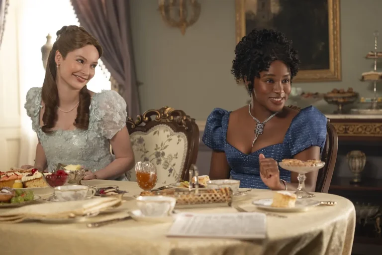 Shonda Rhimes célèbre le soutien de ses fans alors que « Bridgerton » se tourne vers la narration queer