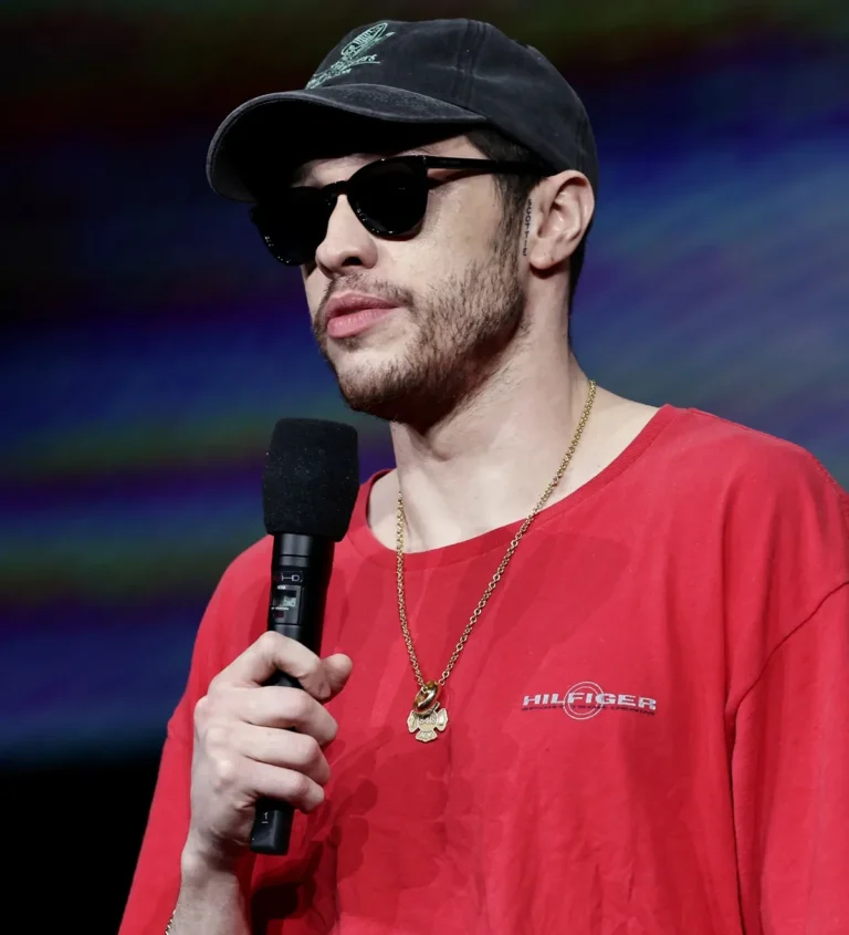 Vous ne croirez pas combien Pete Davidson a dépensé pour son détatouage
