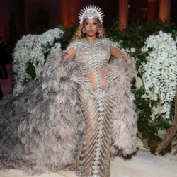 Beyoncé s&rsquo;apprête à sortir « Something Big » après son retour au Met Gala