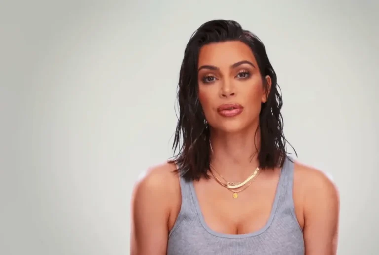 À l'intérieur de l'obsession coûteuse de Kim Kardashian pour les objets personnels de célébrités décédées