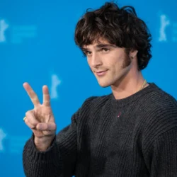 Jacob Elordi apprend du piège à tabloïd Kylie Romance de Timothée Chalamet